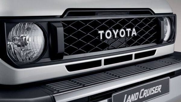 Land Cruiser 79 - Image 2