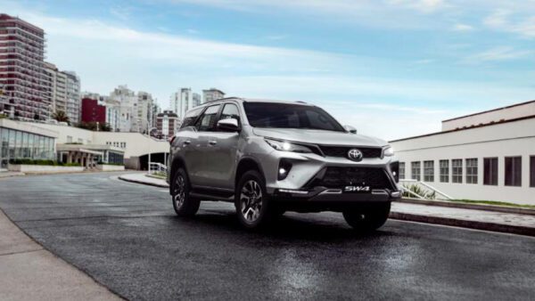 Fortuner SW4 - Image 3